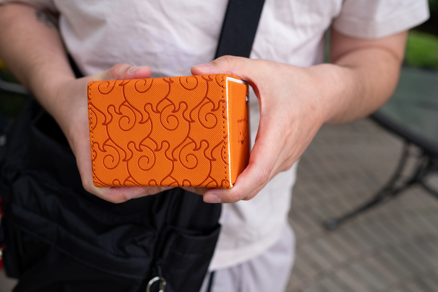 Engraved Pattern OPTCG Deckbox